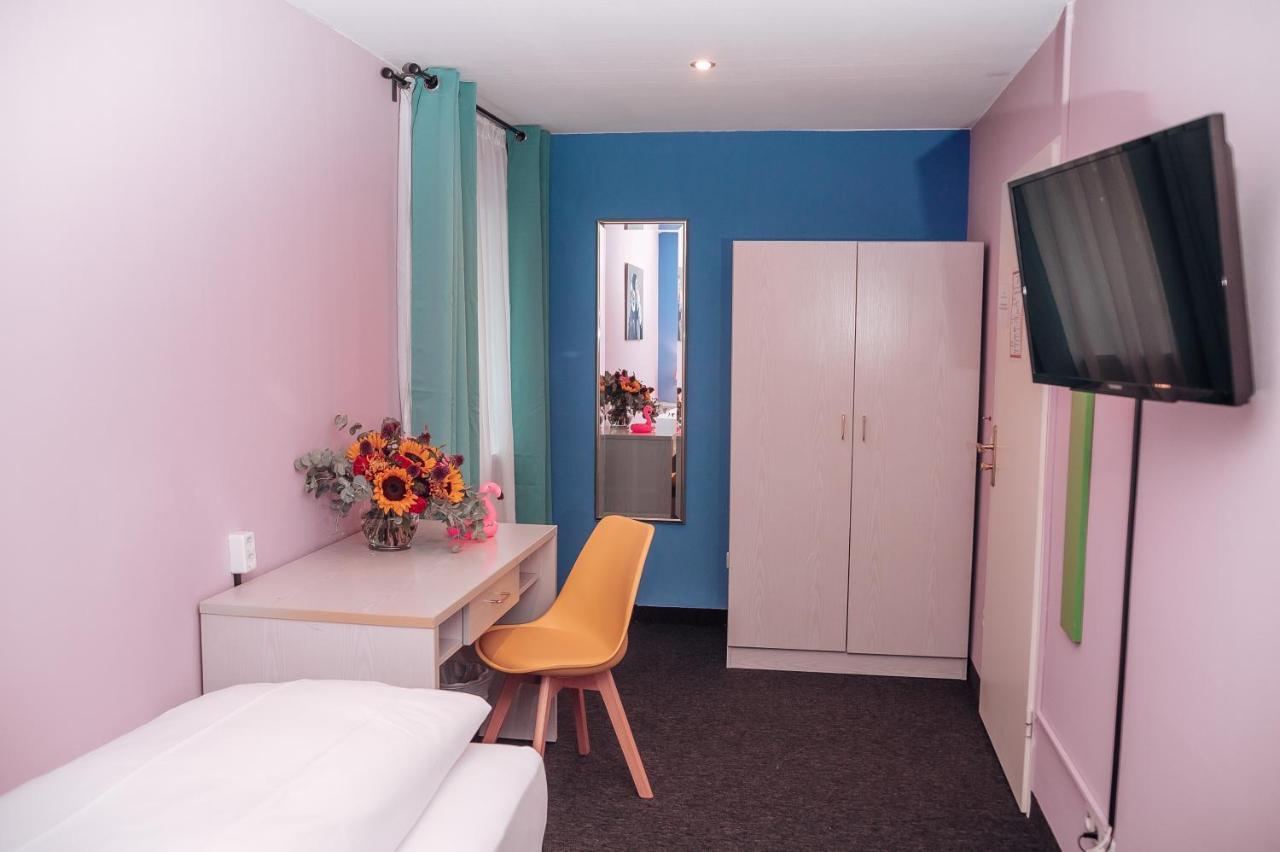 Smarthotel Flamingo Self Check-In Гисен Экстерьер фото